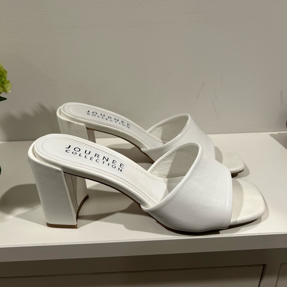 Journee collection white block heels